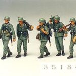 Tamiya German Machine Gun Crew 35184