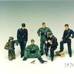 Tamiya German Tank Crew At Rest 35201