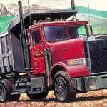 Italeri Freightliner Heavy Dumper 3783