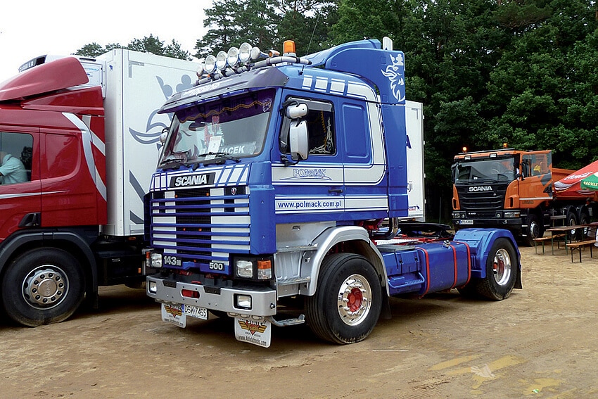 3910 Italeri Scania 143M Topline 4X2 3910 - Image 1