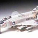 Tamiya F-4J Phantom Marines 60308