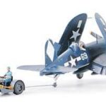 Tamiya Vought F4U-1D Corsair With Moto Tug 61085