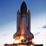 Dragon 1/400 Space Shuttle W/Crawler D11023