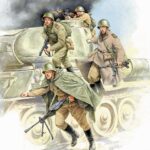 Zvezda Soviet Tank Infantry Z3544