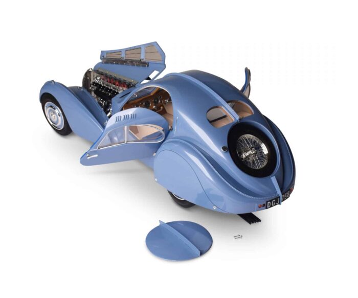 IXO Collections Bugatti SC57 Atlantic 1/8th Scale Metal & Plastic Kit IXCBGAFK - Image 6