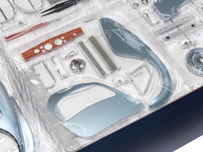 IXO Collections Bugatti SC57 Atlantic 1/8th Scale Metal & Plastic Kit IXCBGAFK - Image 25