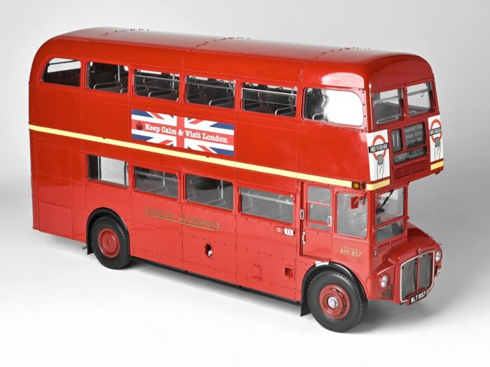 IXO Collections 1/12 Routemaster Bus 1961 metal kit 1247 parts IXCRTMFK - Image 8