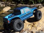 Axial 1/10th SCX10 III Coyote 4X4 RTR Rock Crawler Blue AXI-2036T2 - Image 3