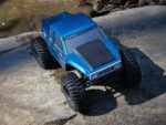 Axial 1/10th SCX10 III Coyote 4X4 RTR Rock Crawler Blue AXI-2036T2 - Image 5