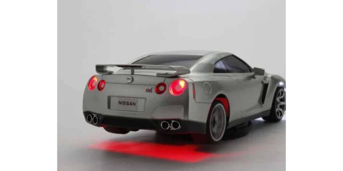 Kyosho First Mini-Z 1/28th Nissan GT-R R35 Silver 66608A - Image 5