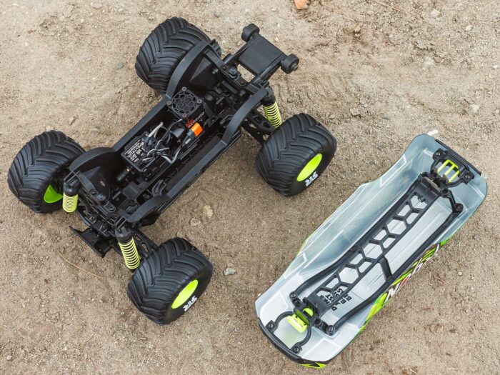 Arrma 1/16th GORGON GROM 4X4 RTR Monster Truck Yellow ARA2130T1 - Image 8