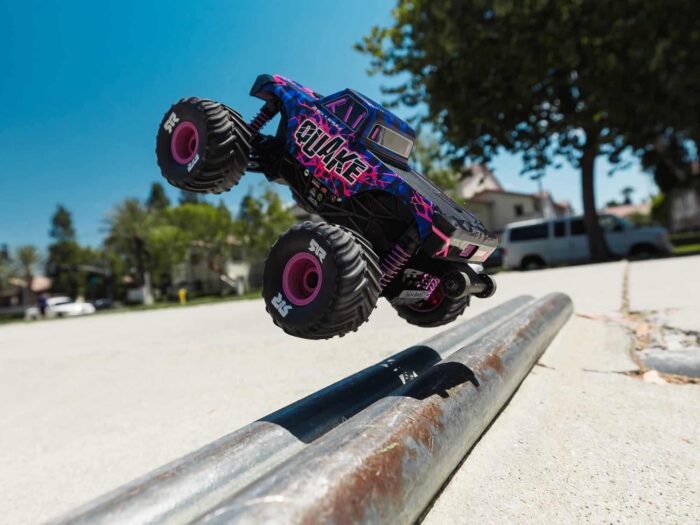 Arrma 1/16th QUAKE GROM 4X4 RTR Monster Truck Purple ARA2137T3 - Image 5