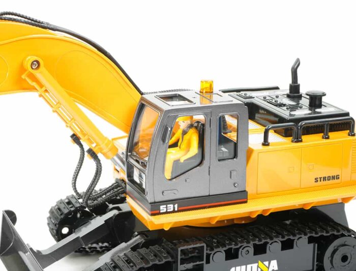 Huina 1/16 Scale RC Excavator 2.4G 11Ch W/Die Cast Bucket CY1531 - Image 6
