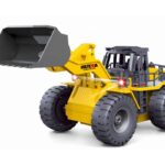 Huina 1/18th 9 Chan Wheeled Loader Truck With Die Cast Bucket CY1532