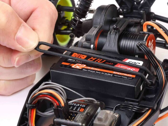 Losi 1/16 Mini-B 2WD Buggy Brushless RTR, Red LOS01024T1 - Image 17