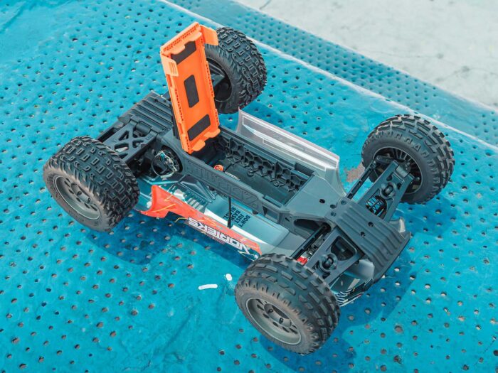 Arrma 1/10th Vorteks Mega RTR (With Battery & Charger) Orange ARA3205ST1 - Image 10