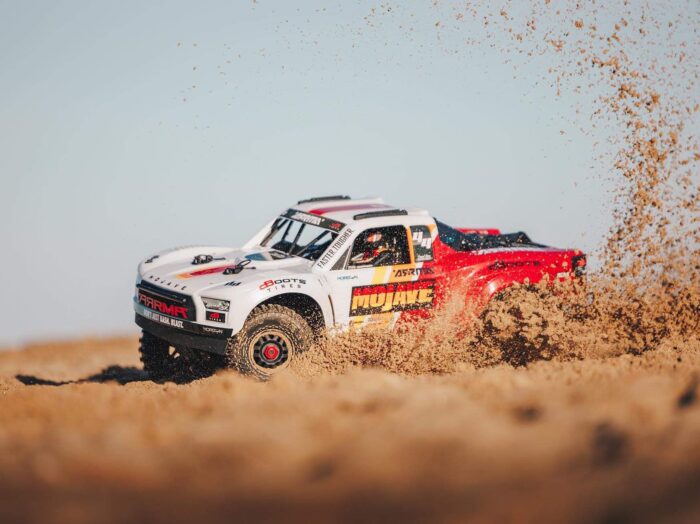 Arrma 1/8th Mojave 4S 4X4 Blx (With Centre Diff) White ARA4404T1 - Image 20