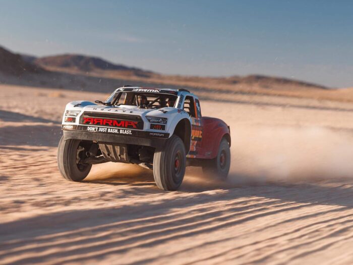 Arrma 1/8th Mojave 4S 4X4 Blx (With Centre Diff) White ARA4404T1 - Image 24