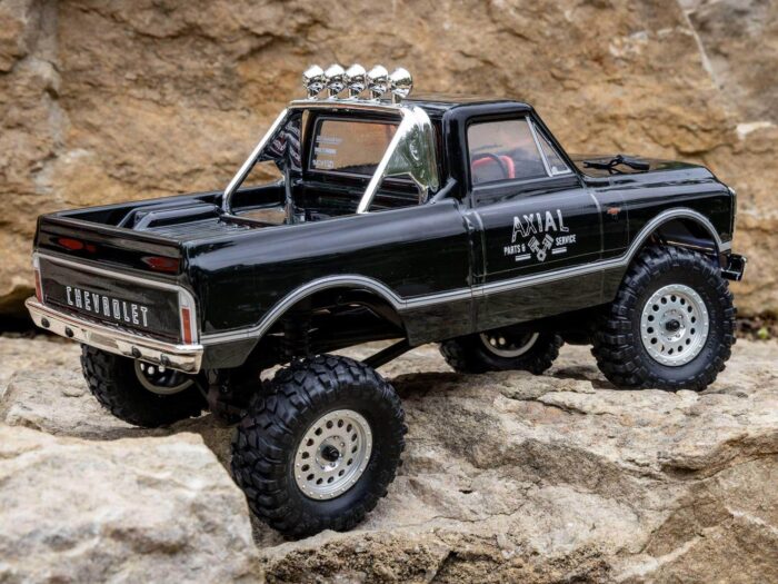Axial 1/24th SCX24 1967 Chevrolet C10 Rock Crawler RTR Black AXI00001V2T4 - Image 5