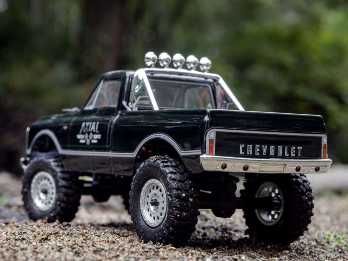 Axial 1/24th SCX24 1967 Chevrolet C10 Rock Crawler RTR Black AXI00001V2T4 - Image 9