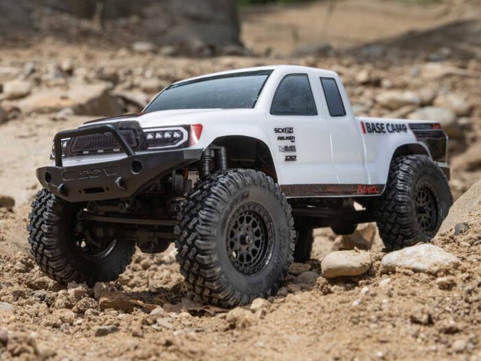 Axial 1/24th SCX24 Base Camp 4WD Rock Crawler RTR White AXI-1219T1 - Image 19