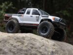 Axial 1/10th SCX10 iii Base Camp 4X4 Rock Crawler RTR White AXI-1375T1 - Image 6