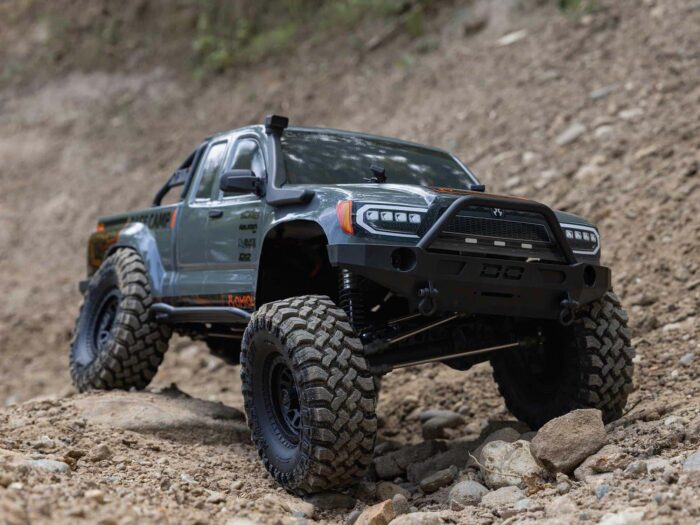 Axial 1/10th SCX10 iii Base Camp 4X4 Rock Crawler RTR Grey AXI-1375T2 - Image 5