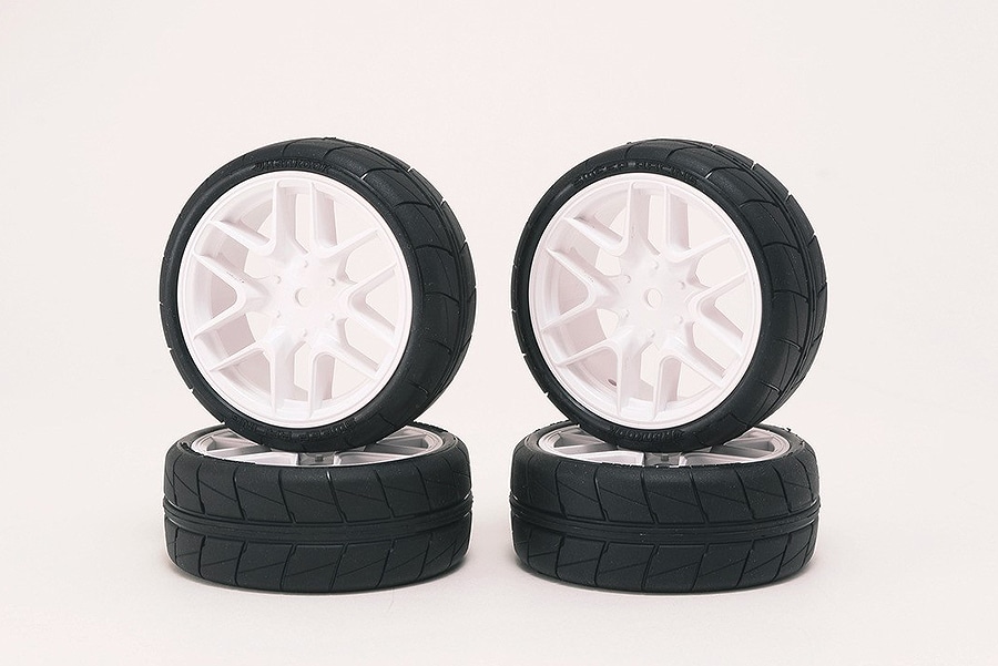 SSF-32CWPG Sweep Hankook Tread 32Deg 24mm Glued Tc Tyres 12Spoke Carpet SSF-32CWPG - Image 1