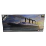 Academy 1:400 The White Star Liner Titanic Plastic Model 14215 - Image 2