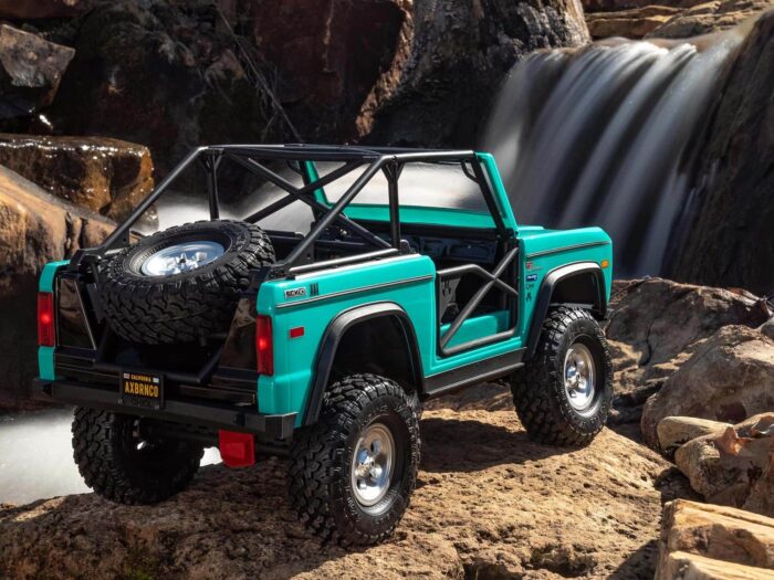 Axial 1/10th SCX10iii Early Ford Bronco 4WD RTR Teal AXI03014BT1 - Image 2