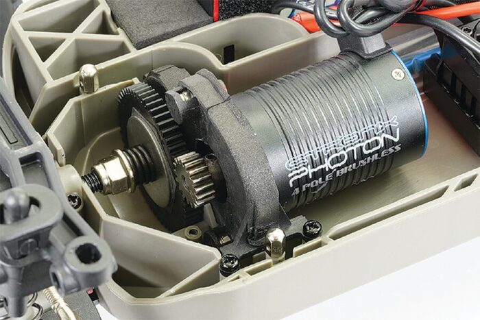 FTX Ramraider 1/10th Brushless Monster Truck RTR Green/Blue FTX5497GB - Image 7