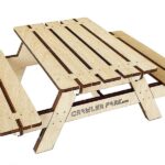 Crawler Park 1/10th Picnic Table TWD100012