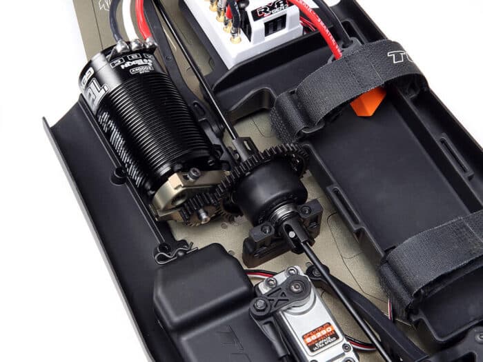 Team Losi Racing 8IGHT XT/XTE Race Kit Truggy TLR04009 - Image 3